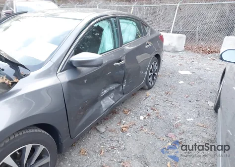 2018 Nissan Altima 2.5 Sv z USA, uszkodzony, nr VIN 1N4AL3APXJC192154